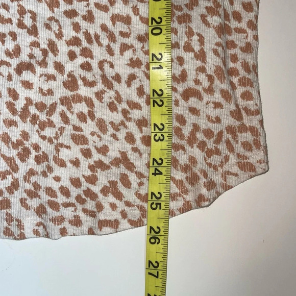 aerie Henley Tee White & Peach Leopard Animal Print Rib Lounge Medium Women’s - Picture 7 of 10